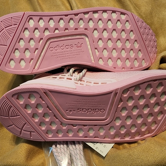 Pharrell Williams X Adidas. HU NMD. NWT. - Picture 4 of 5